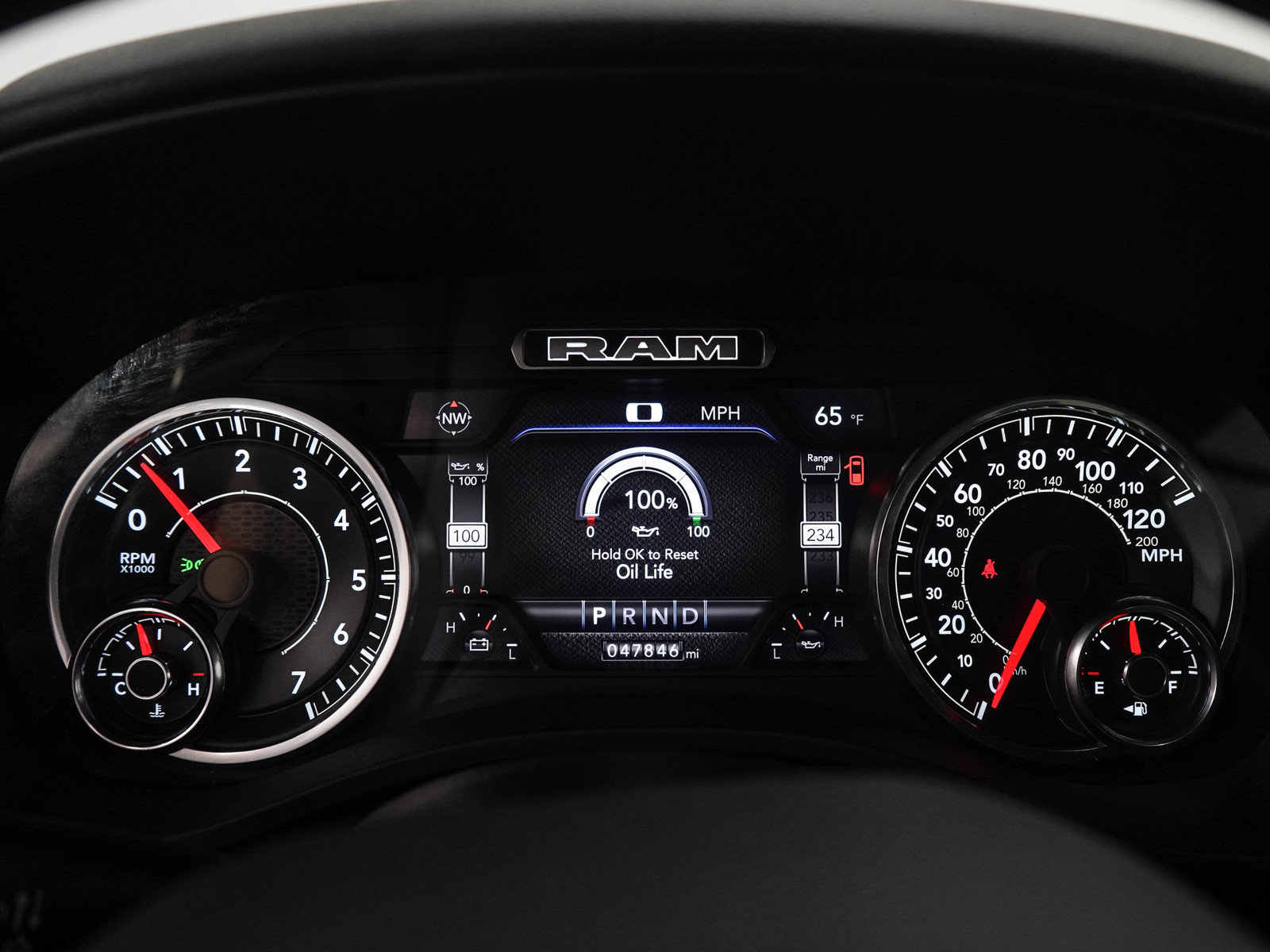Used 2022 RAM 1500 Big Horn AWD/4WD image 28