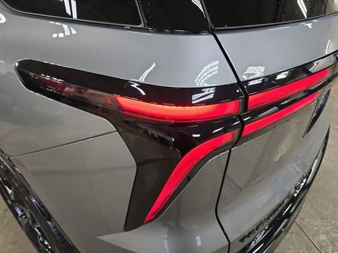 New 2026 Chevrolet Traverse RS w/ LPO, Floor Liner Package image 37