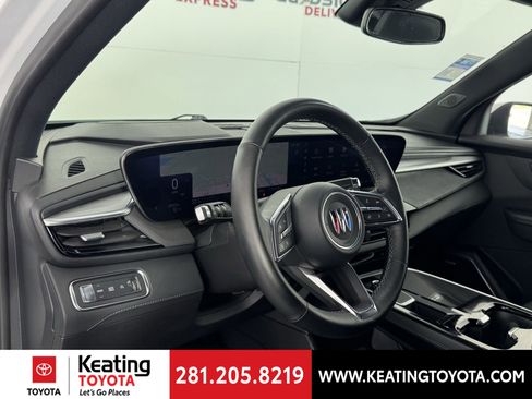 Used 2025 Buick Enclave Preferred image 13
