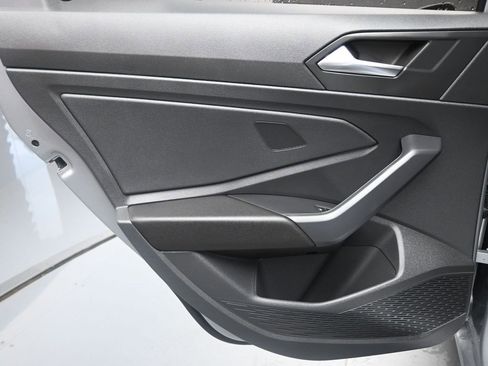 Used 2023 Volkswagen Jetta SE image 22