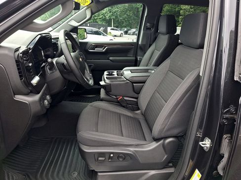 Used 2023 Chevrolet Silverado 1500 LT AWD/4WD image 16