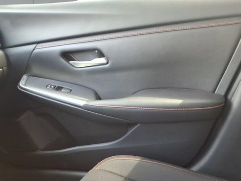 Used 2024 Nissan Sentra SR FWD image 22