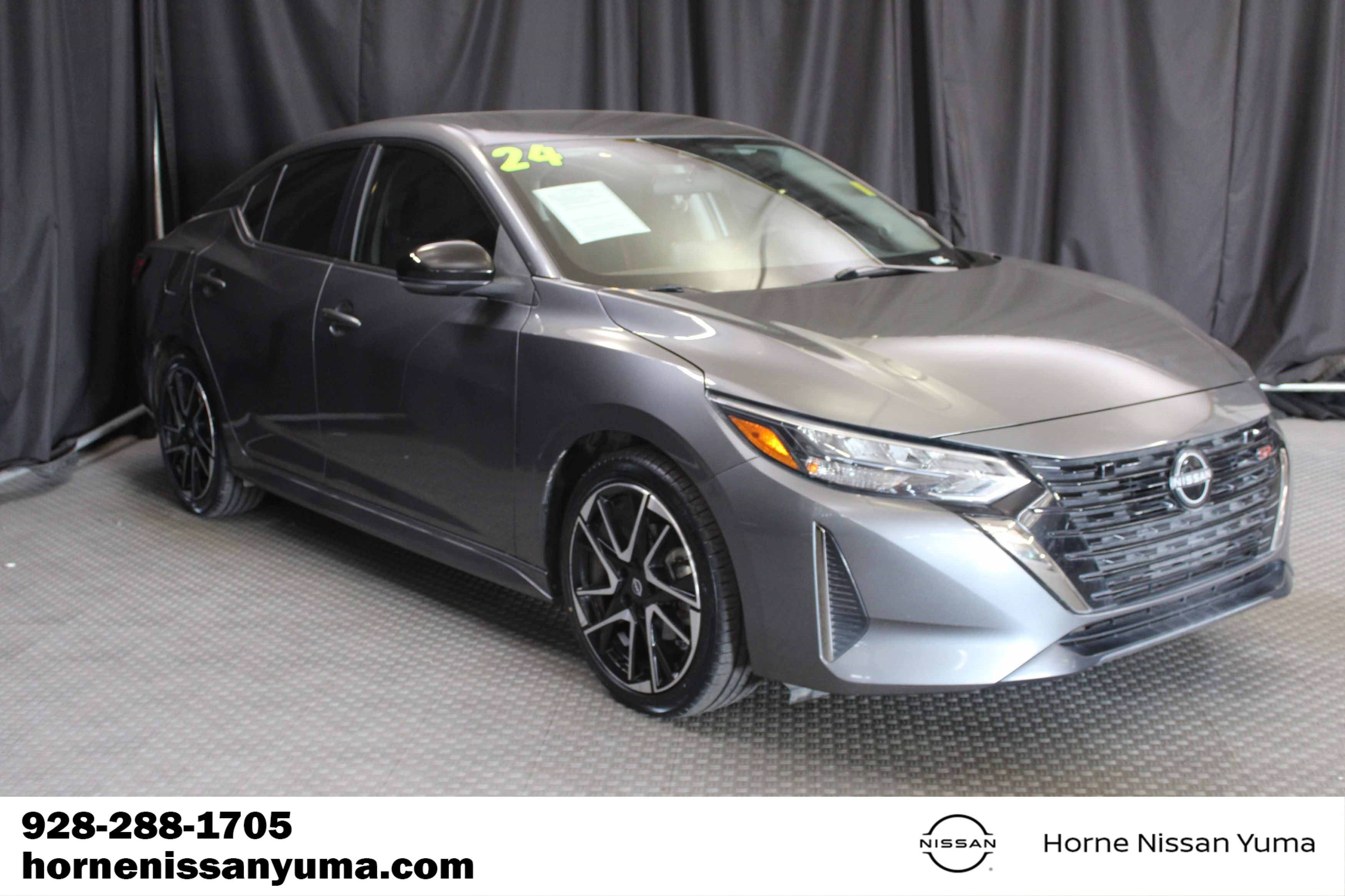 Used 2024 Nissan Sentra SR FWD image 1