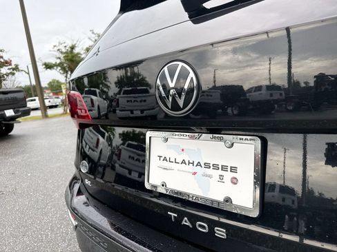 Used 2024 Volkswagen Taos SE FWD image 5