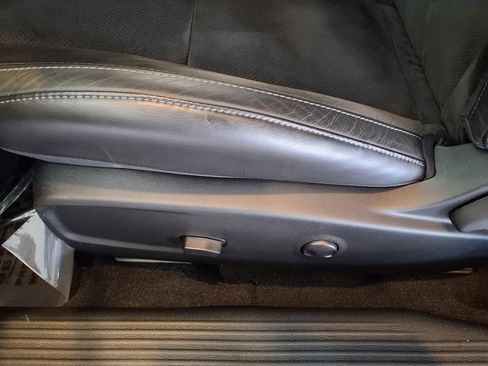 Used 2023 Dodge Challenger R/T Scat Pack w/ T/A Package image 16