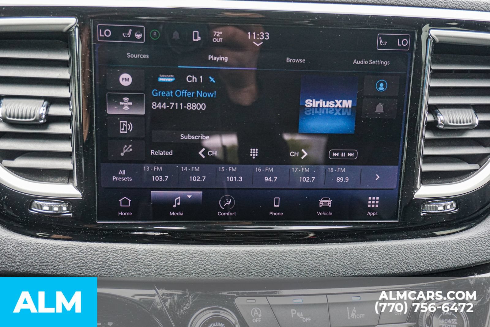 Used 2023 Chrysler Pacifica Touring-L FWD image 42