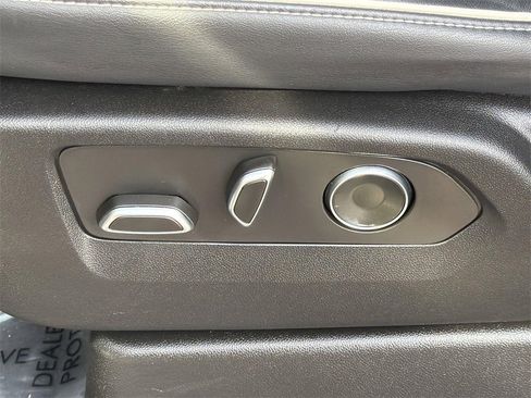 Certified 2023 Cadillac Escalade ESV Sport w/ LPO, ONYX Package image 25