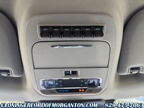 Used 2023 Ford F450 Lariat image 33
