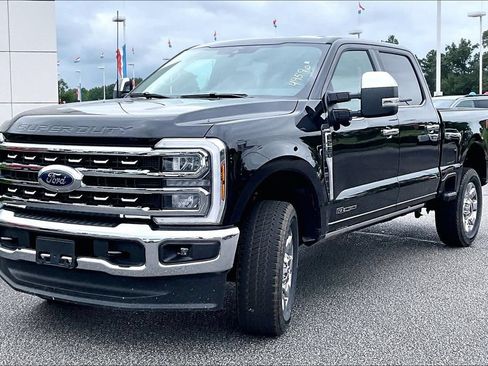 New 2026 Ford F250 Lariat w/ Chrome Package AWD/4WD image 2