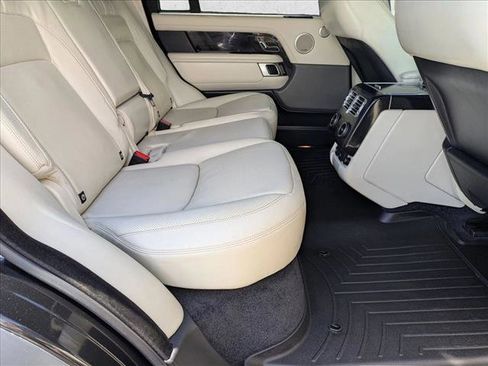 Used 2019 Land Rover Range Rover Long Wheelbase Supercharged image 21