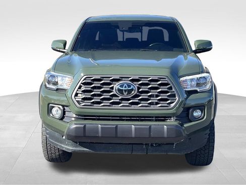 Used 2021 Toyota Tacoma TRD Off-Road w/ Technology Package image 9