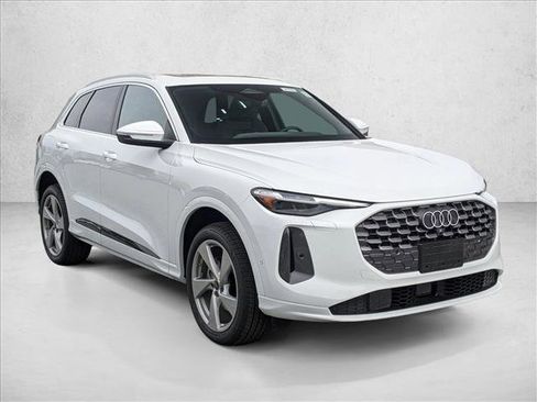 New 2025 Audi Q5 Premium Plus image 6