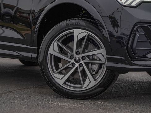 New 2025 Audi Q3 2.0T Premium image 1