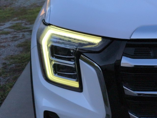 Used 2026 GMC Terrain Elevation FWD image 9