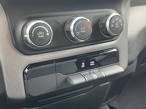 Used 2022 RAM 1500 Big Horn image 26