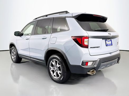 Certified 2023 Honda Passport TrailSport image 7