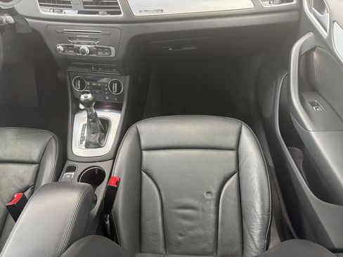 Used 2018 Audi Q3 2.0T Premium w/ Convenience Package AWD/4WD image 28