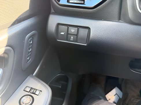 Used 2025 Honda Pilot Black Edition image 26