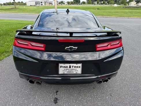 Used 2016 Chevrolet Camaro SS RWD image 5
