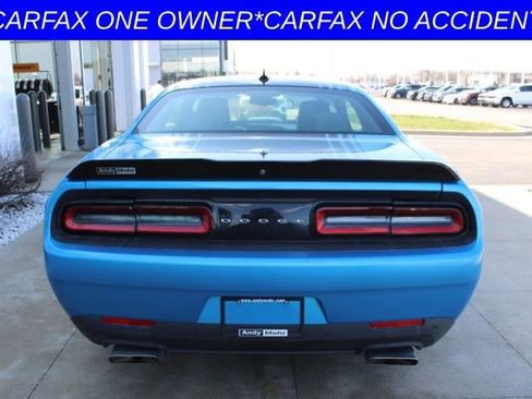Used 2015 Dodge Challenger R/T Plus image 7