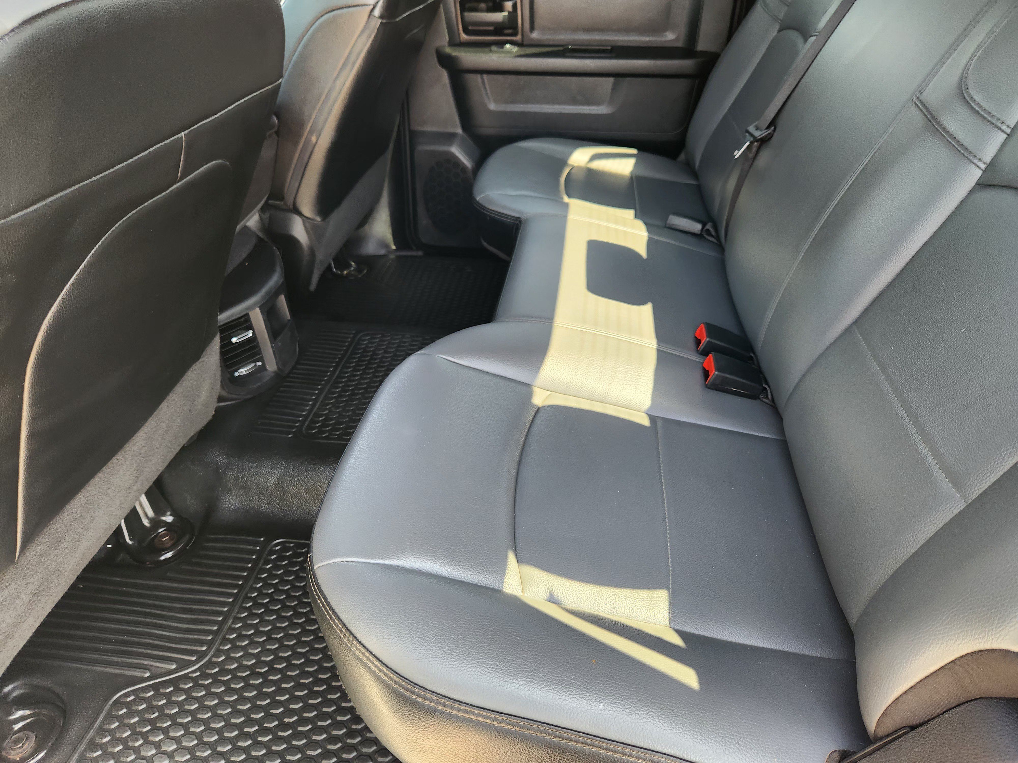 Used 2024 RAM 2500 Tradesman w/ Chrome Appearance Group AWD/4WD image 29