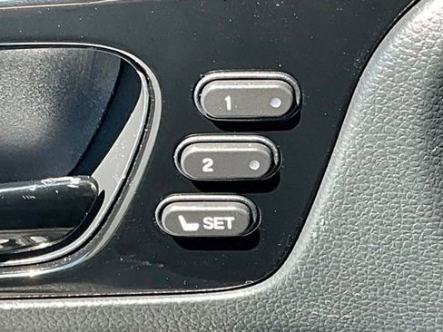 Used 2023 Honda Odyssey Touring image 13