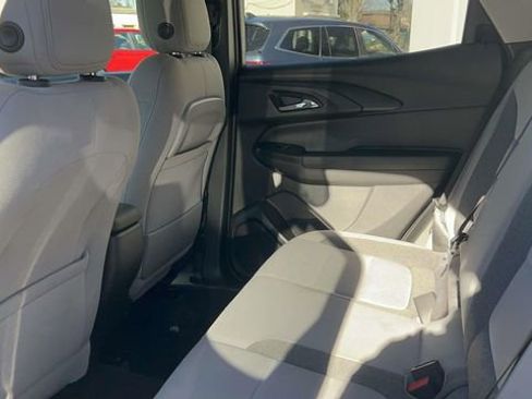 Used 2024 Chevrolet TrailBlazer LT image 34