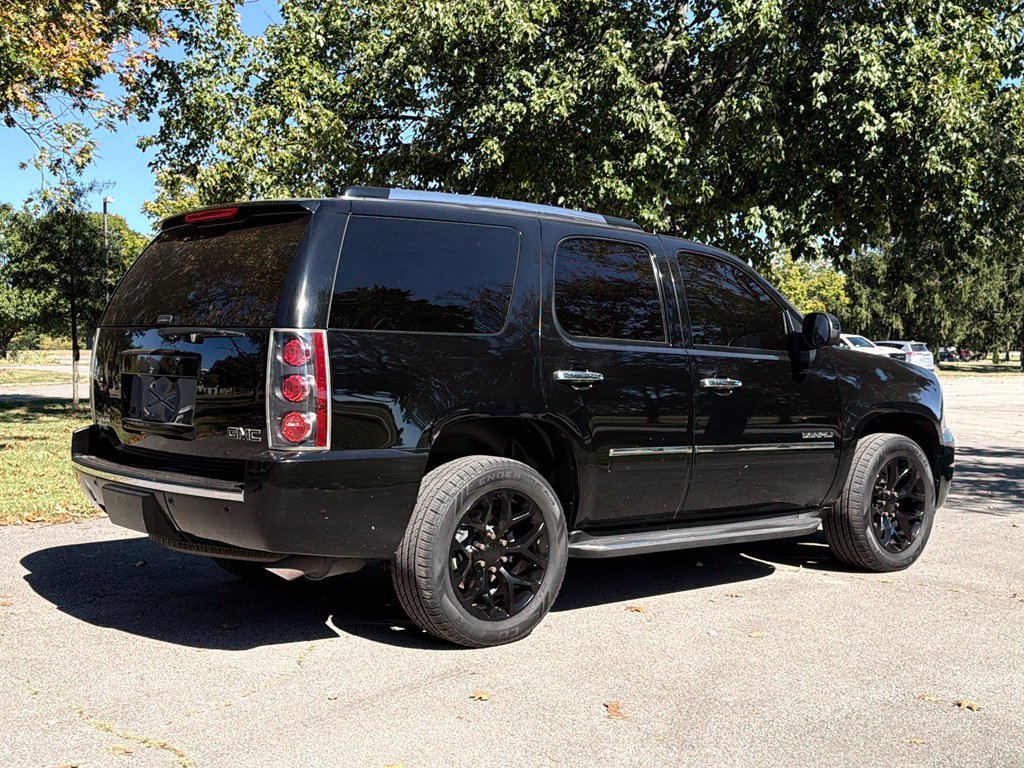 Used 2013 GMC Yukon Denali AWD/4WD image 4