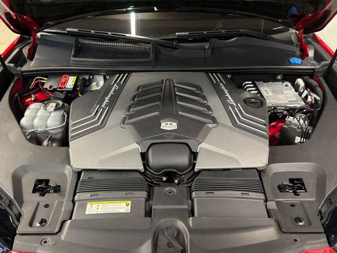 Used 2019 Lamborghini Urus AWD/4WD image 39