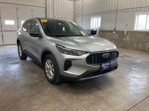 Certified 2023 Ford Escape Active AWD/4WD image 6
