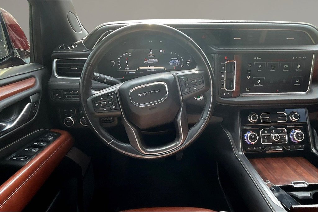 Used 2023 GMC Yukon Denali Ultimate AWD/4WD image 7