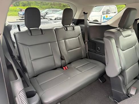 Used 2026 Ford Explorer Active w/ Active Comfort Package AWD/4WD image 47