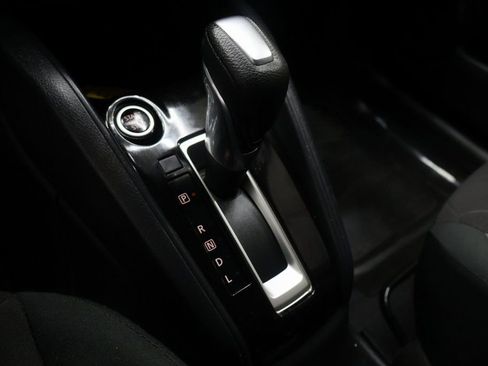 Used 2020 Nissan Kicks S image 22