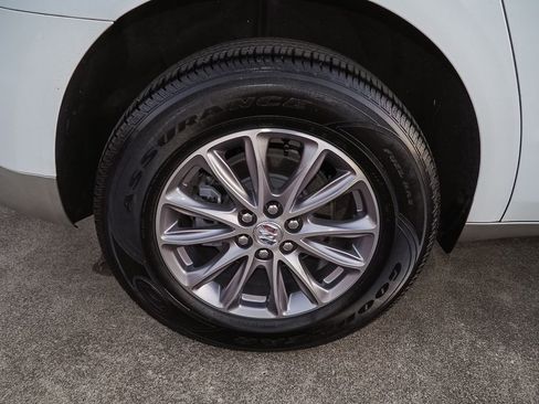 Certified 2023 Buick Enclave Essence image 41