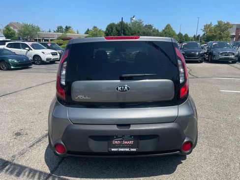Used 2015 Kia Soul + image 3