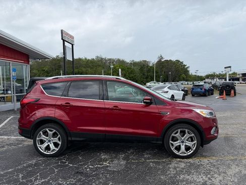 Used 2019 Ford Escape Titanium image 7
