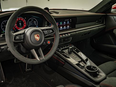 New 2026 Porsche 911 Carrera 4 GTS image 4