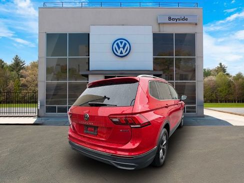 Certified 2024 Volkswagen Tiguan SE AWD/4WD image 7