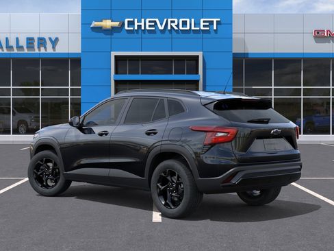 New 2026 Chevrolet Trax LT image 3