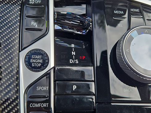 New 2026 BMW X6 M60i image 7