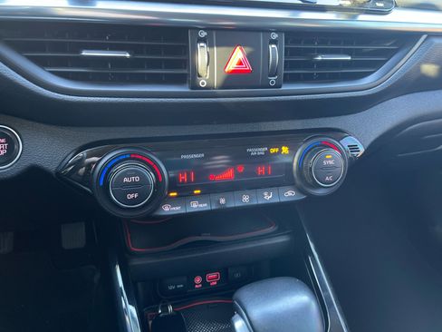 Used 2019 Kia Forte EX image 44
