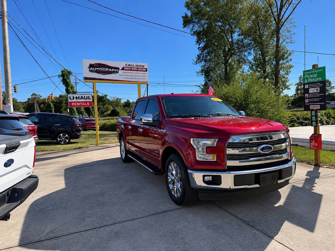 Used 2017 Ford F150 Lariat RWD image 2