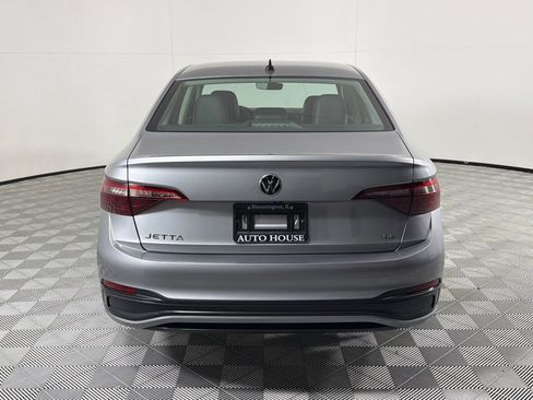 Used 2022 Volkswagen Jetta SE FWD image 6
