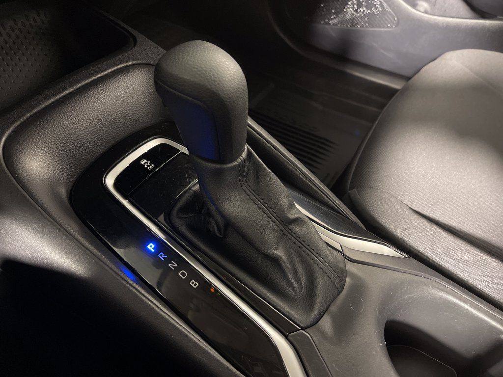 Certified 2025 Toyota Corolla LE FWD image 22