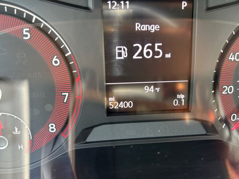 Used 2020 Volkswagen Jetta R-Line w/ R-Line Cold Weather Package FWD image 2