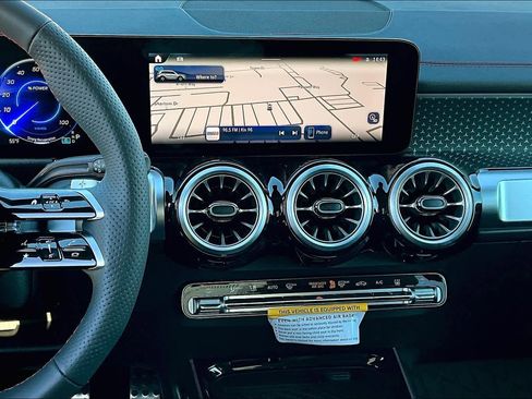 Used 2024 Mercedes-Benz EQB 350 4MATIC SUV image 6