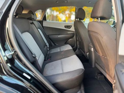 Used 2020 Hyundai Kona SE FWD image 28