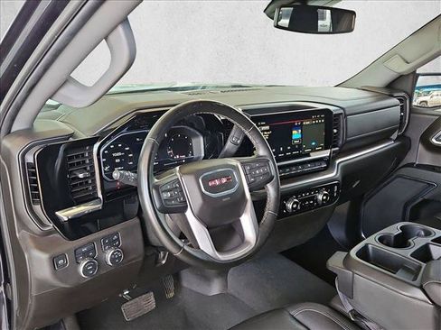 Used 2024 GMC Sierra 1500 SLT AWD/4WD image 10
