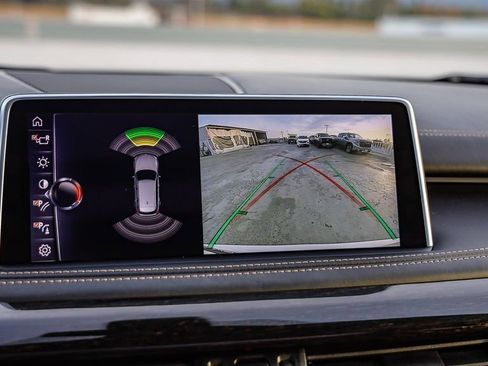 Used 2017 BMW X5 xDrive40e image 29