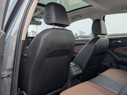 New 2026 Volkswagen Jetta SEL image 7